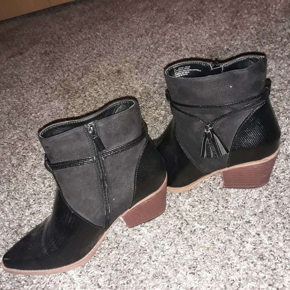 Leather Boots - Picture 4 of 6